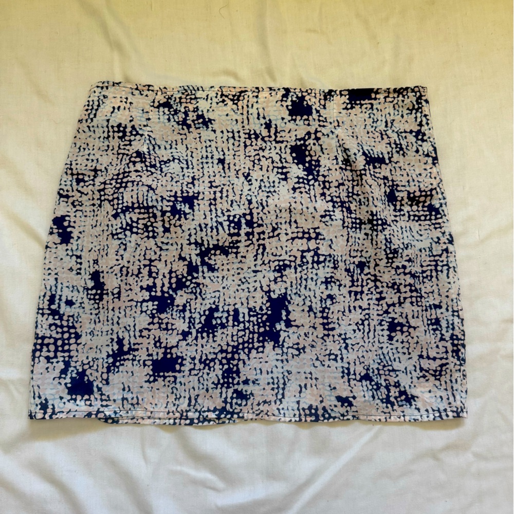 (NEW) BCBGeneration Patterned Mini Skirt - Picture 6 of 7